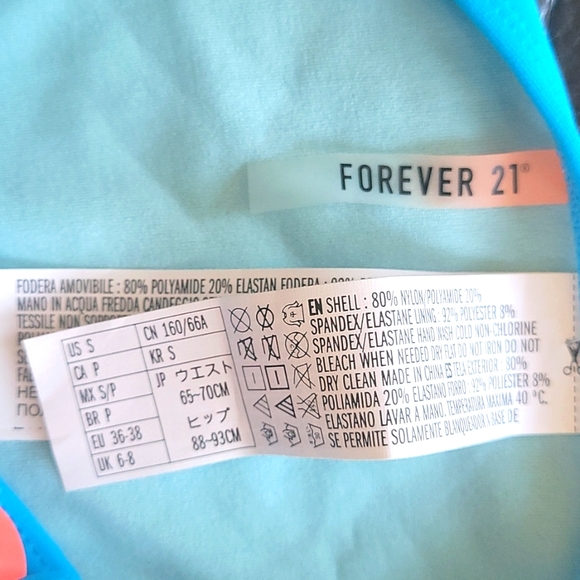 Azure bikini 👙 - Picture 4 of 7